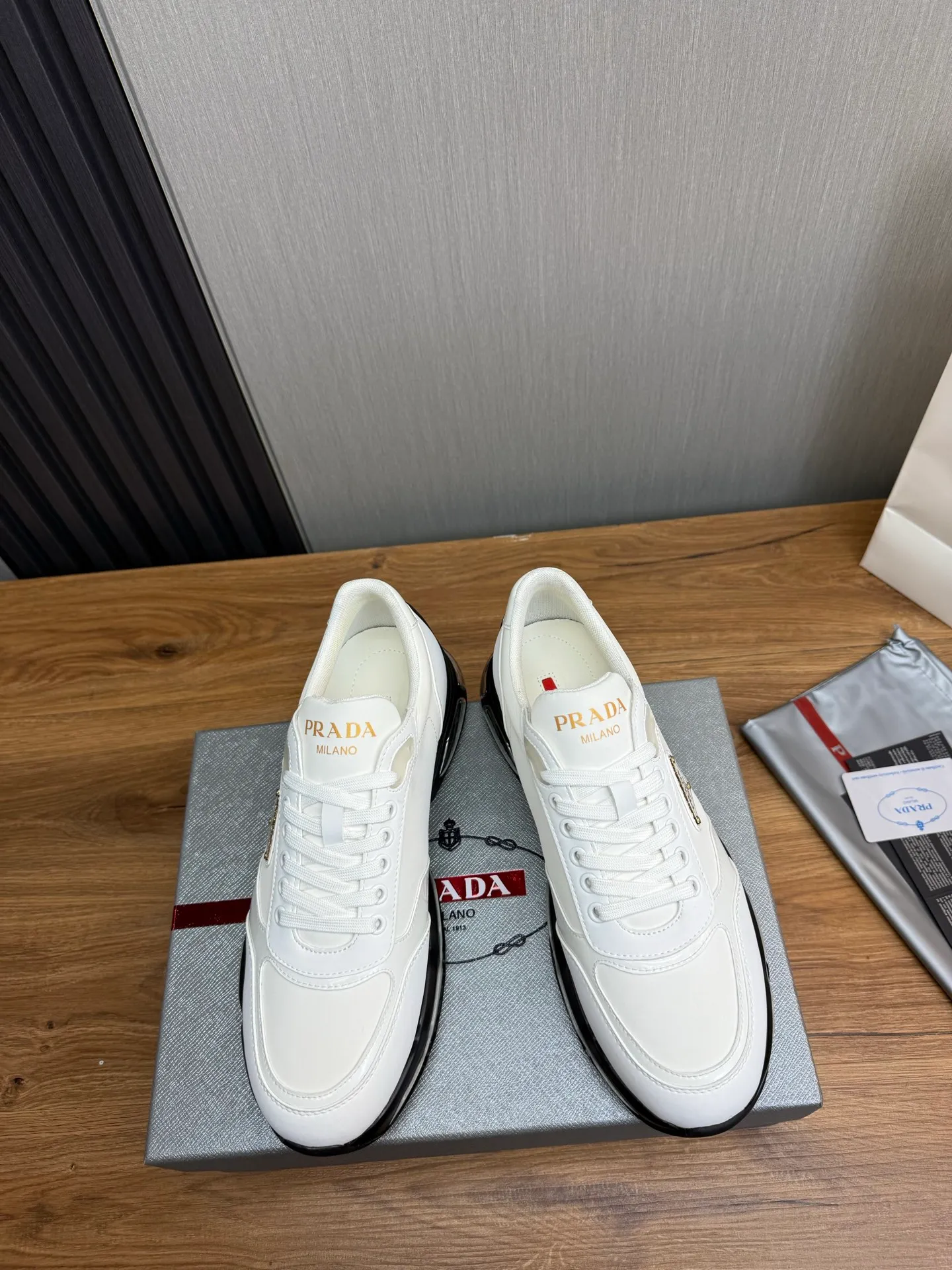 Men's shoes 💰640💰 [PRADA] Men's shoes are popular in the counter, official website is synchronized, 1 high-quality shipment ✔️Original cowhide upper + cowhide lining, 1🆚1 replica, original sole, 38-45 (45 customized, non-refundable)